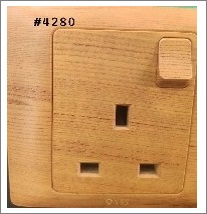 1GANG FLATPIN SOCKET SWITCH - WOOD L1 - 13A 250 V